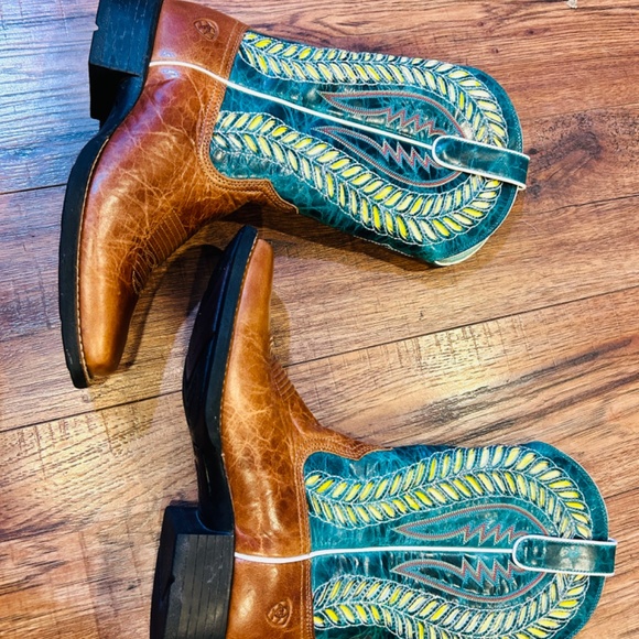 Women’s Artiat cowgirl boots - Picture 2 of 6